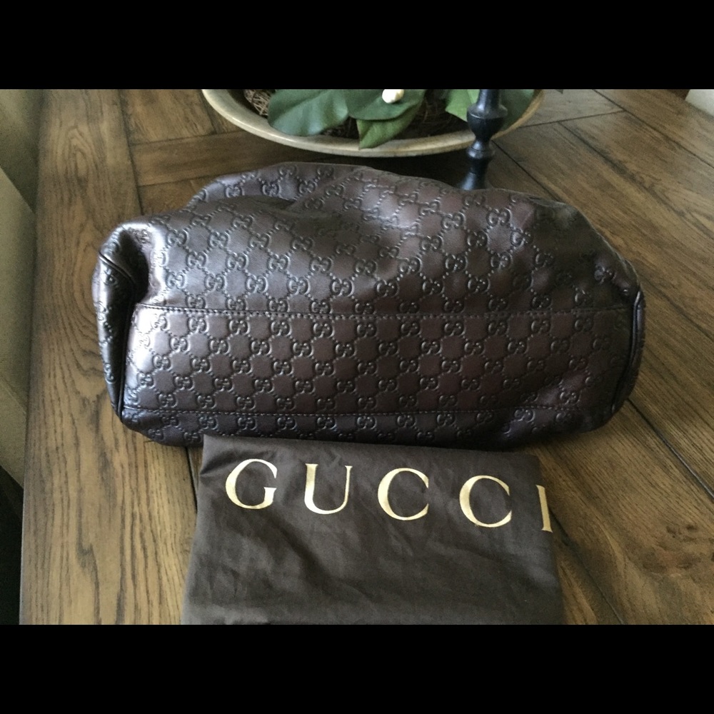Large Gucci Sukey bag - Picture 2 of 8